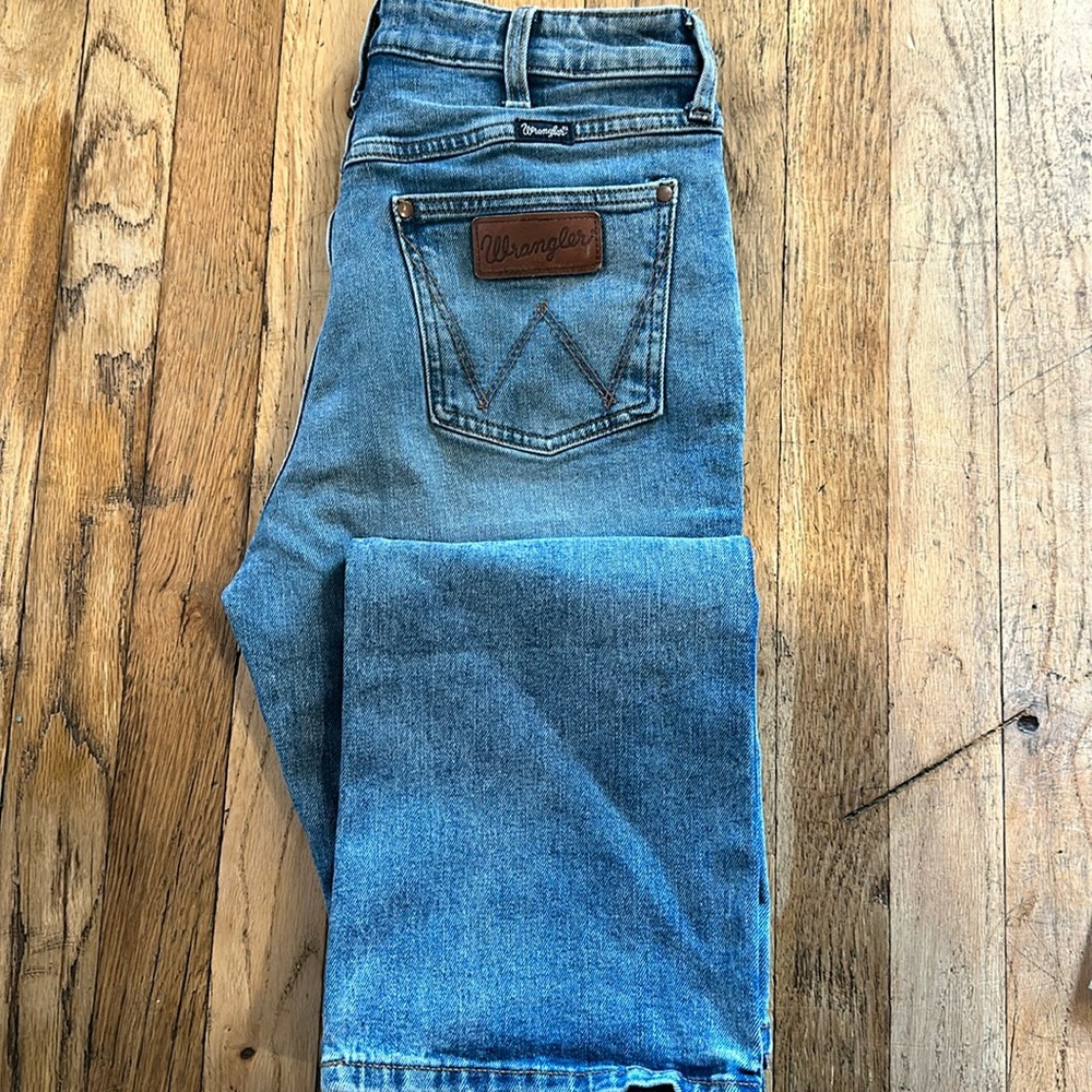 Wrangler retro 28/36 size